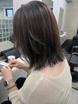 ロエム(Loem) 【anon】ミディアムレイヤー×オリーブブラウン