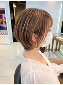 小田急相模原で叶う都内級白髪ぼかしくびれショート
