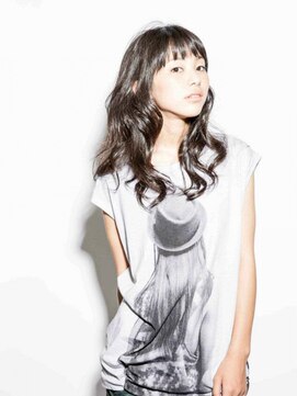 ブルー ヘアーメイク(Blue Hair Make) ナチュラルウェーブ スタイル