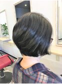 前下がりボブ