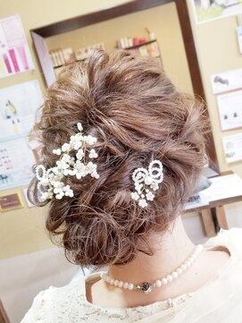 パピヨンロゼ(Papillon Rose) アシメ団子