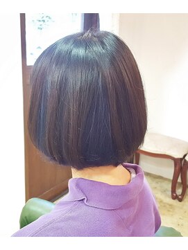 ファム ヘア サロン(FEMME HAIR SALON) インナーカラーボブ