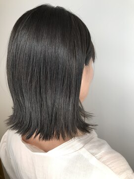 チュラック(Chulack) 切りっぱなしボブ/暗めカラー/ダークアッシュ