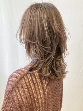 アイティーバイアルバム 藤沢店(IT by ALBUM) レイヤーミディ_カーキグレージュフェザーバング_ba334941