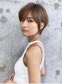 くびれ大人美人ショート
