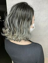 アフィナー(Afinar)&nbsp;ブリーチで透明感を引き出したバレイヤ―ジュカラー