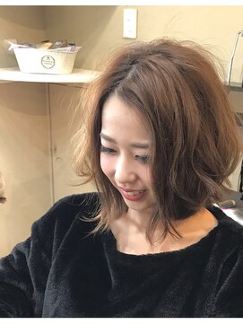 ヘアカフェ コトノハ(hair cafe Kotonoha) 【コトノハ】大人ツヤ髪　フェザーカット　秋ヘアー栗色ヘアー