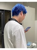 ロイヤルブルーカラーメンズカットスパイキーショート