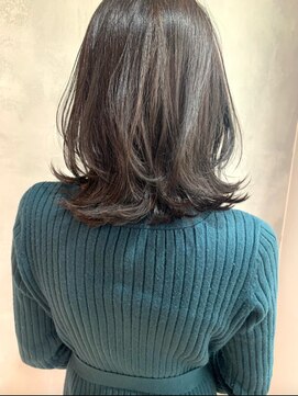 キチ(kichi.) [kichi.] カーキアッシュ×結べるレイヤーボブ