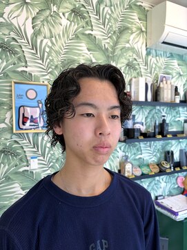 ナチュラル ヒーロー(Natural HERO) メンズウルフスパイラルパーマ