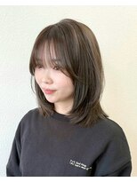 ウフアンビアンス(Oeuf.ambiance)&nbsp;グレージュシースルーバング×ミディアムレイヤー