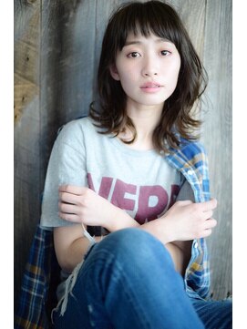 ラべリー 池袋(LOVELEY) グレージュ ひし形シルエット 切りっぱなしボブ エアリー