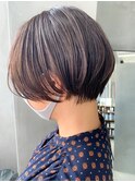 ショートボブ、前下がりショート、グレージュ、アッシュ