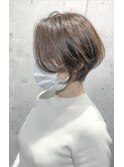 すっと馴染むショートヘア