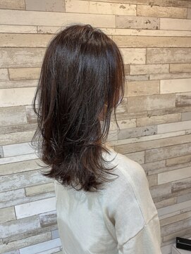 マーリャヘアー(mallia hair) くびれ外ハネセミロング