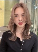 韓国風レイヤースタイル　ミルクティーカラー