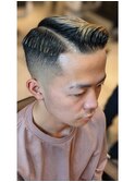 スキンフェードグラデーションサイドパート七三分けカット