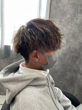 プロム(plom) 【成瀬担当】ツイストパーマ×細めメッシュ