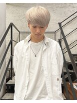 ディーカヘアー(Di KA HAIR) ホワイト/メンズマッシュ/TAKUMI