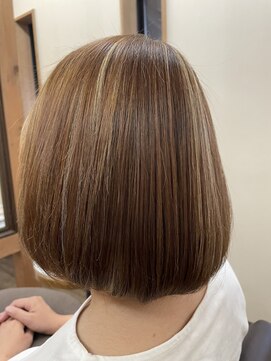 エリアントス(HELIANTHUS) レディースショート&カラー