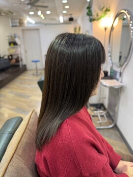 ビィーワンイースト(Be 1 EAST) セミロングカット