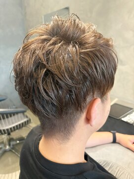 ユウシヘアー(Yushi Hair) ツーブロック。