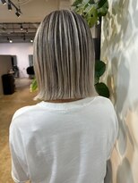 メリー オオサカ(Merly Osaka)&nbsp;筋感たっぷりバレイヤージュ