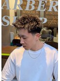 スパイキーショートブルーブラックアップバングパーマ メンズ