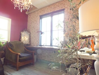 チェーンクルーズヘアー(chain crew's hair)の写真/【まるで隠れ家のような空間に癒される…♪】】HOT PEPPER Beauty AWARD 2025 BEST SALON 注目サロン選出!