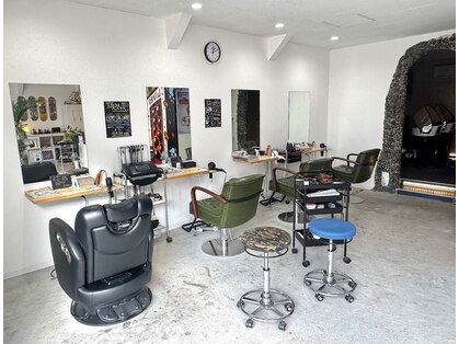 ヨンマルイチ(401)の写真