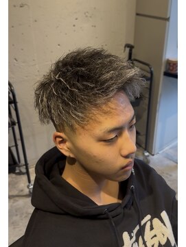 リベラル 天神(LIBERAL) ツイストホワイトメッシュ