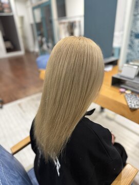 アロハナ 津店(ALOHANA) ブリーチリタッチで繋げるブロンドベージュ/ミルクティーカラー