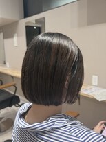 アンビス(1bis)&nbsp;艶感たっぷりな丸みぷつっとボブ