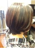 脱白髪染め！ハイライトを入れて白髪をぼかしながら立体的なボブ