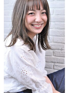 ネウィ ハウオリ 札幌駅前(newi hau'oli) セミロング×ライムベージュ