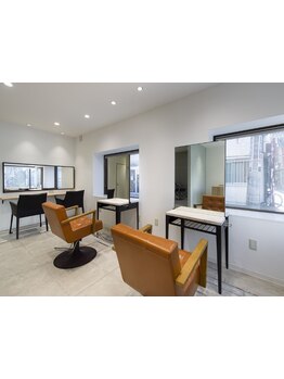 【HPB AWARD 2023 BEST SALON SILVER Prize受賞】丁寧なカウンセリングであなたに似合うスタイルをご提案♪