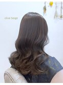 オリーブベージュ×こだわりデザインカット
