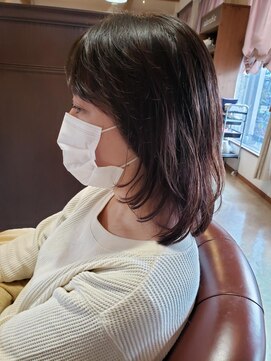 アドラーブル 女池店(adorable) 【ミディアムレイヤー】【ふんわり】