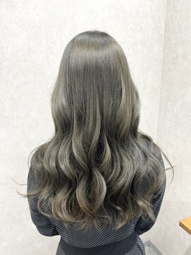 パレット 高崎店(Palette) くすみが可愛いカーキベージュ