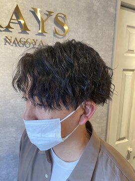 レイズ 名古屋駅(RAYS) センターパートツイストスパイラルパーマ　　k