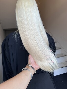 テテ(TETE) ホワイトカラー 心斎橋×長堀橋