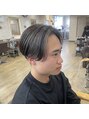 イースタイル 志都呂店(e-style com’s hair) 【ニュアンスパーマ】センターパートで毛先を後ろに流すパーマ