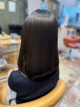 クレップスヘアーヒマワリ(CRE'PS HAIR HIMAWARI) サラ艶髪質改善縮毛矯正ストレートボブ