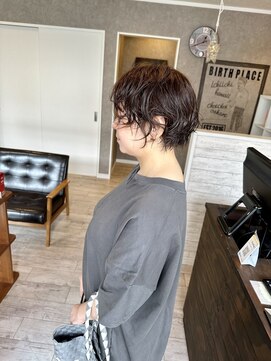 バース プレイス(BIRTH PLACE) ショートパーマ