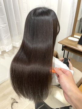 美髪専門サロン バイ マイル(美髪専門サロン by mile) 乾かすだけでさらさらな髪に【縮毛矯正】