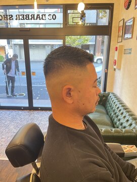 ブロートーキョーバーバーショップ 神田店(Bro Tokyo BARBERSHOP) 【神田】ビジネススキンフェード