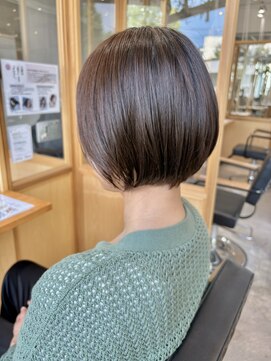 フェリアファム 北千里(FERIA fam) 縮毛矯正/北千里/ショート/ブリーチ/インナー/ボブ/髪質改善