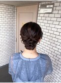 シニヨン　お呼ばれヘア　参列ヘア