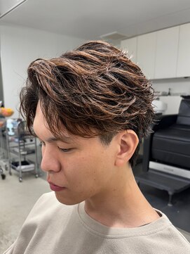 フィフス 名駅(fifth) 大人の抜け感を演出する、今トレンドのフェザーパーマ