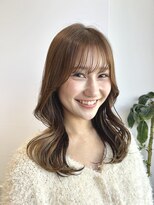 ソレイユトウキョウシブヤ(SOLEIL TOKYO shibuya)&nbsp;ミディアムレイヤー韓国くびれヘア透明感ベージュ